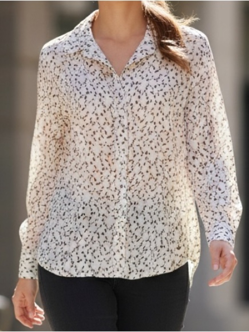 Bella Dahl Light Cream Abstract Animal Print Long Sleeve Button-Up Blouse L